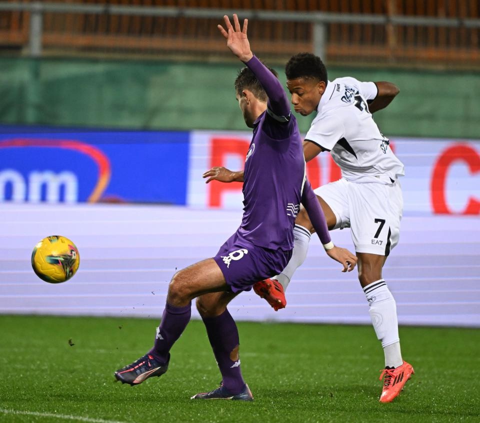 那不勒斯客场大逆转，取得联赛闻名第一的简单介绍