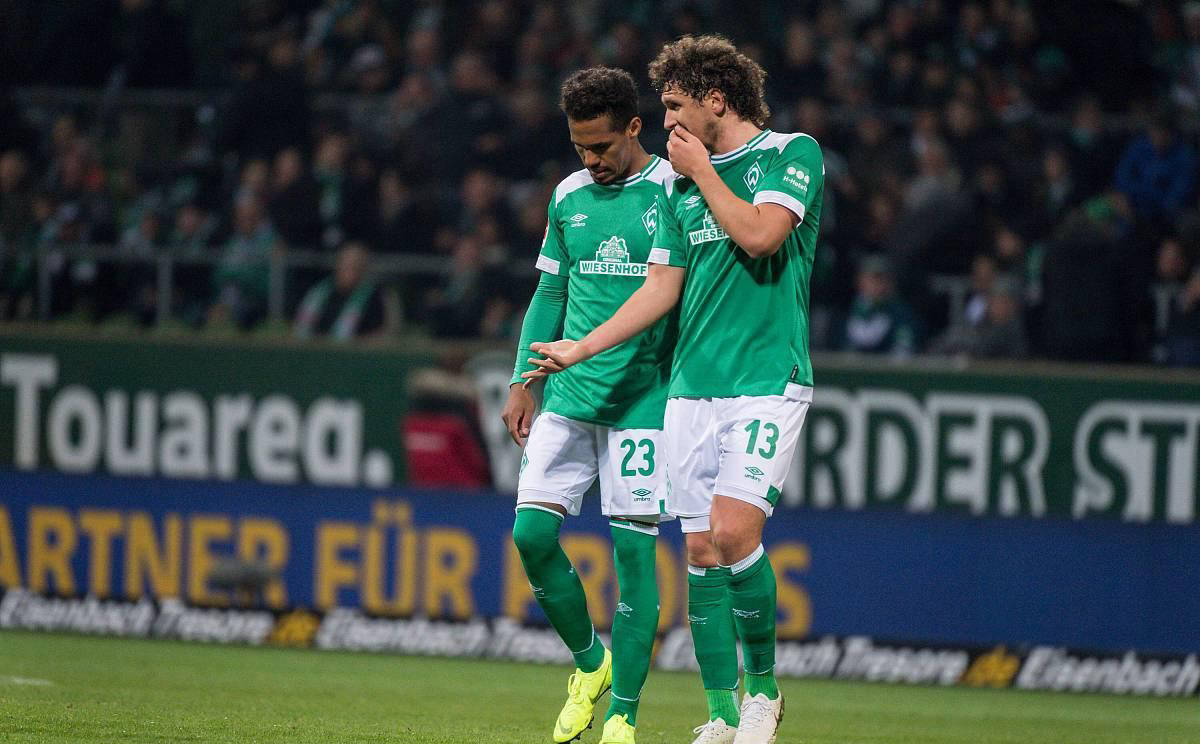 关于波鸿客场逆转取胜，球队士气高涨的信息