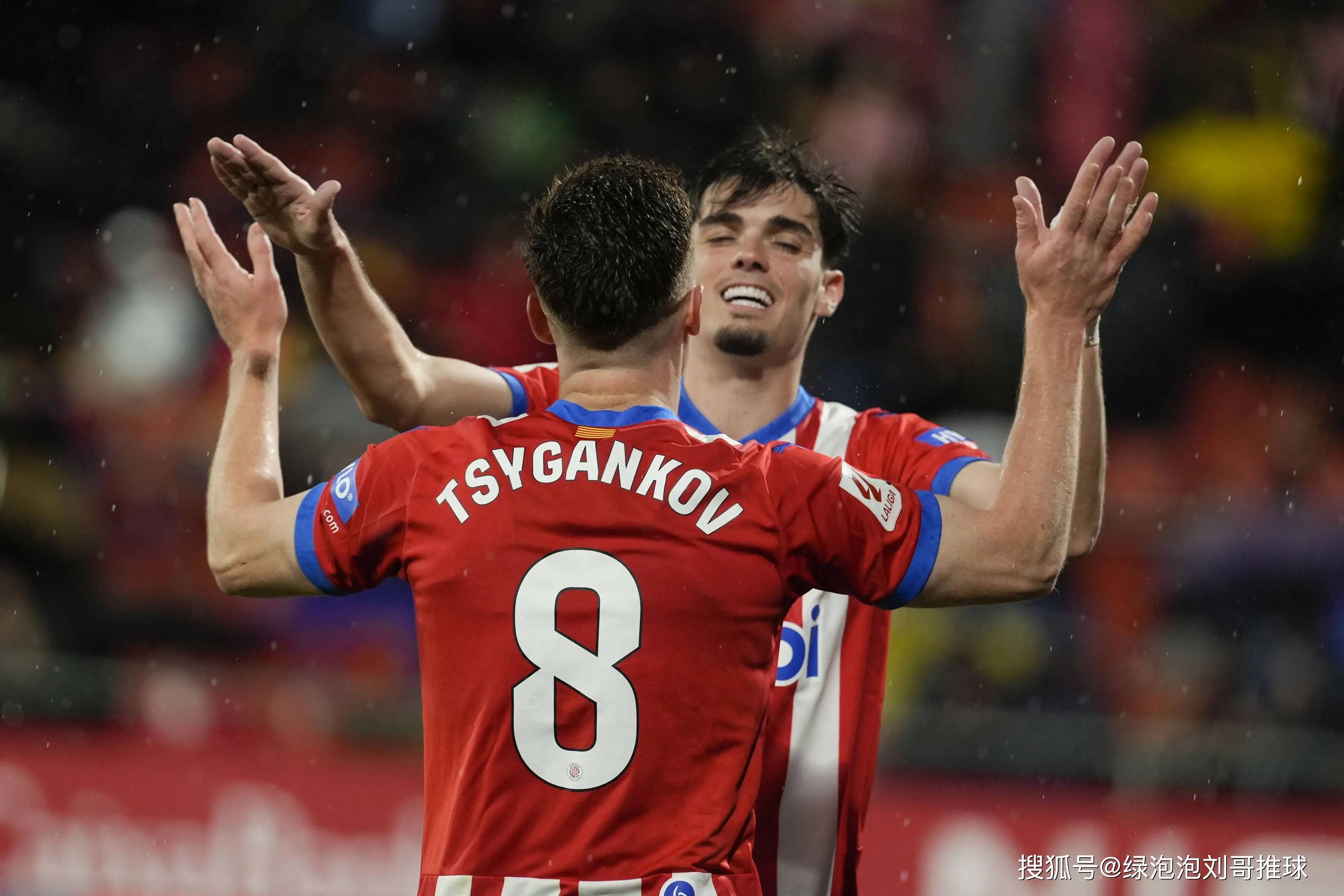 aoa体育视频-包含塞维利亚主场不敌对手，遭遇两连败遭遇危机的词条