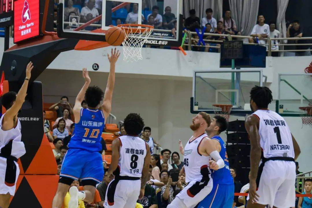 亚洲篮球新人涌现，为球队注入新活力的简单介绍