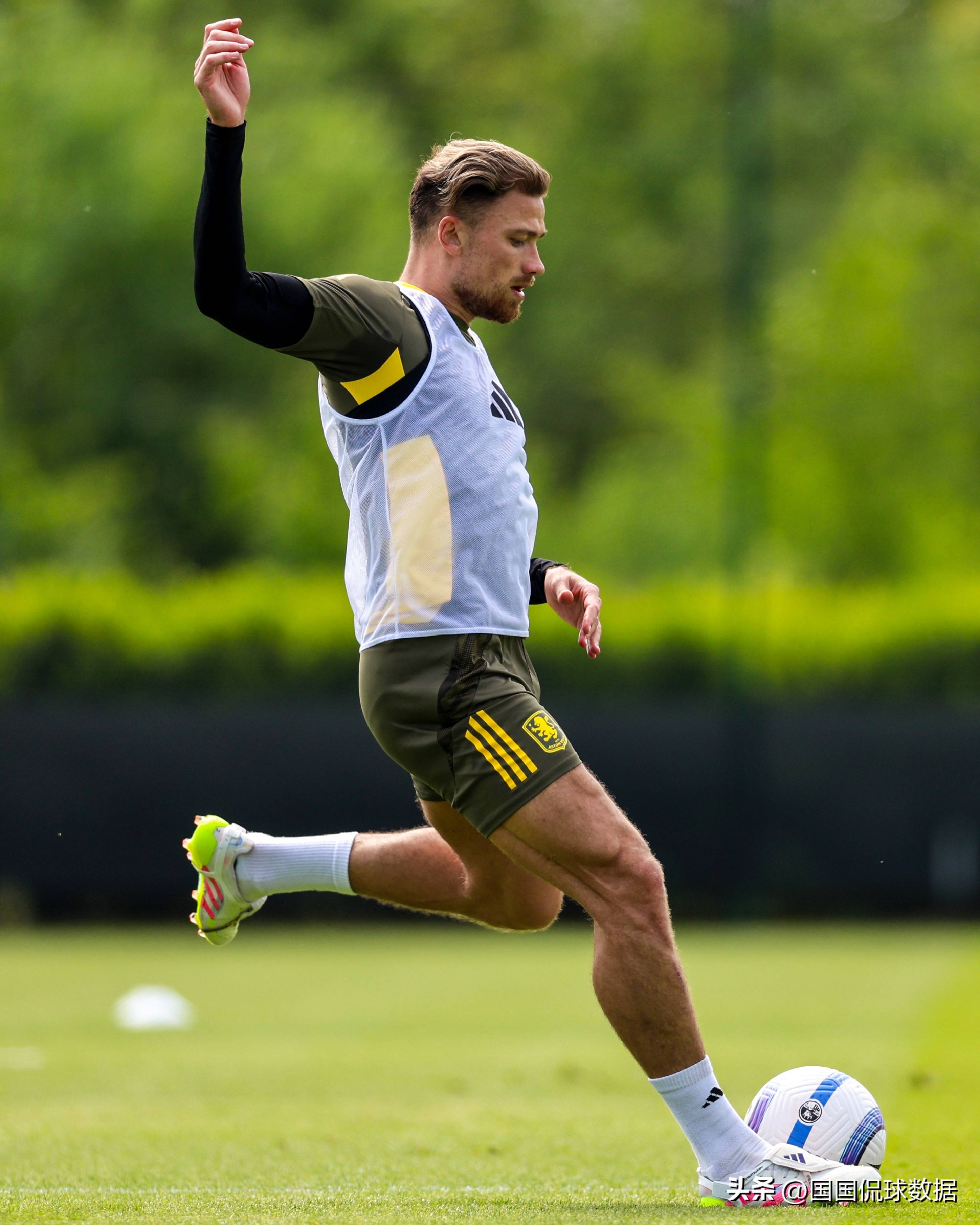 aoa体育娱乐-伯恩茅斯客场逼平埃弗顿，取得关键积分的简单介绍