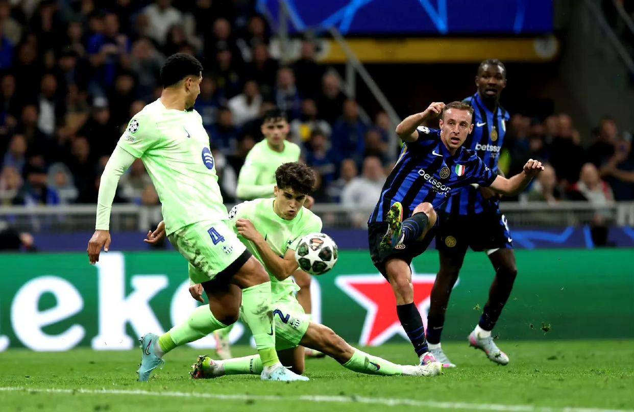 aoa体育-桑普多利亚客场胜里昂，锁定欧冠八强席位的简单介绍