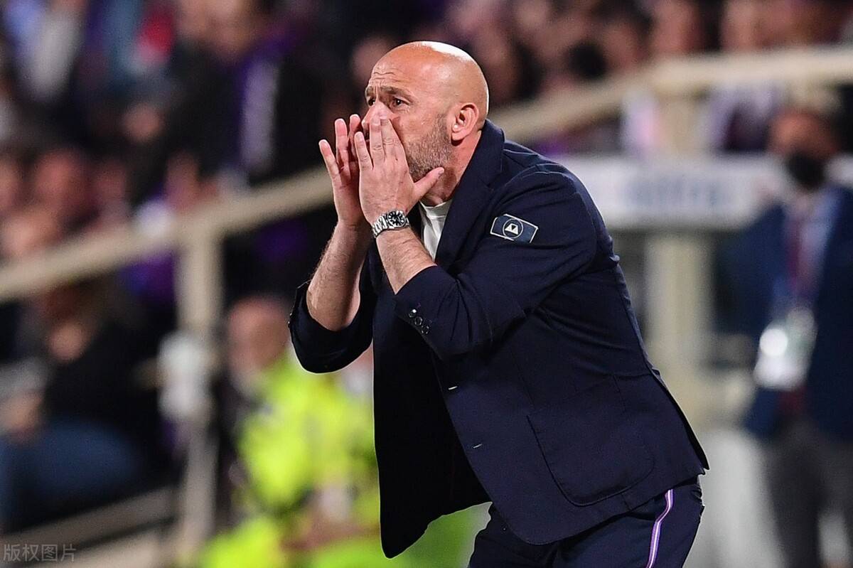 包含桑普多利亚将迎击佛罗伦萨，胜败未卜的词条