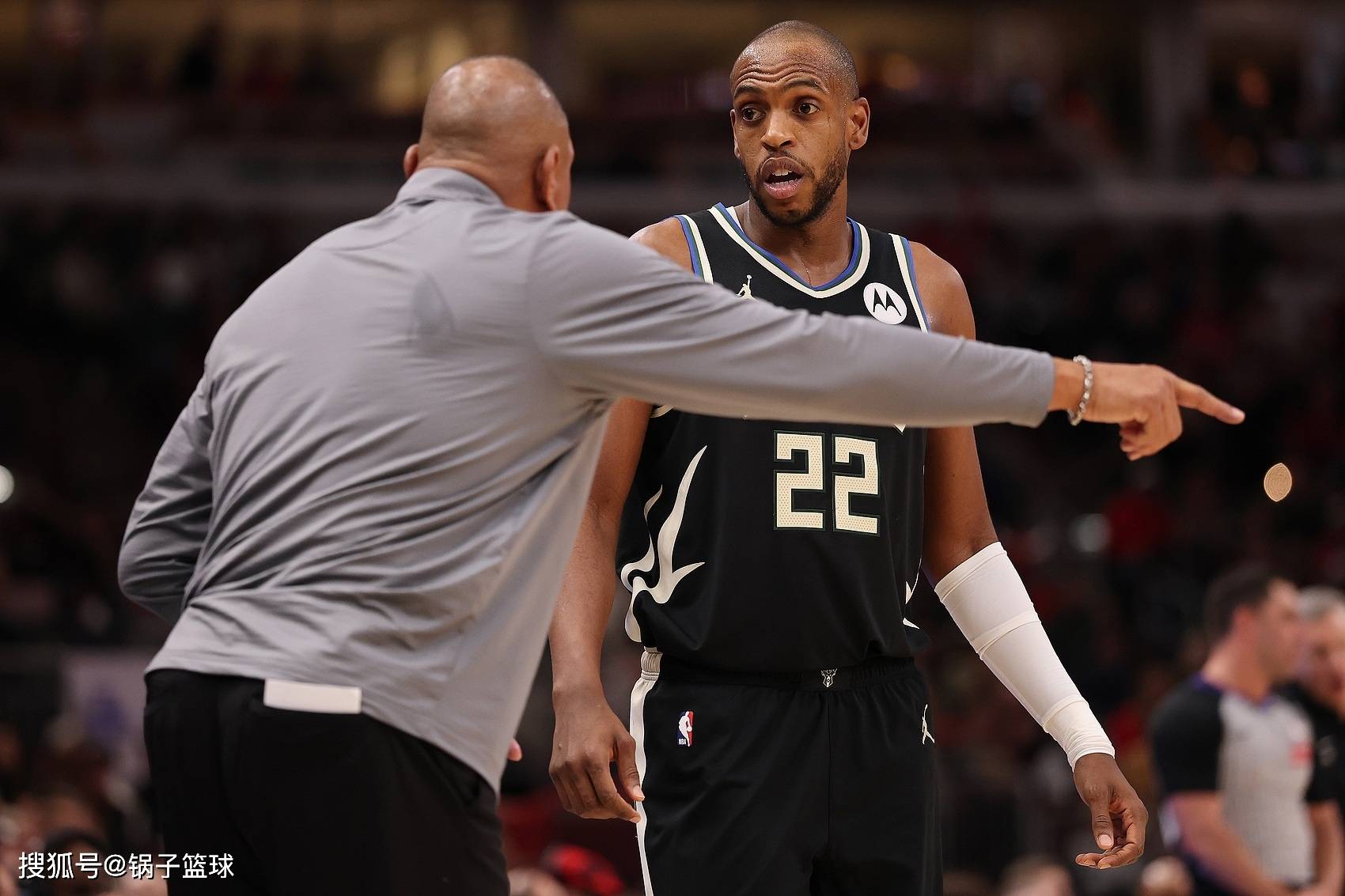 雄鹿擒下活塞，米德尔顿独得分震慑对手