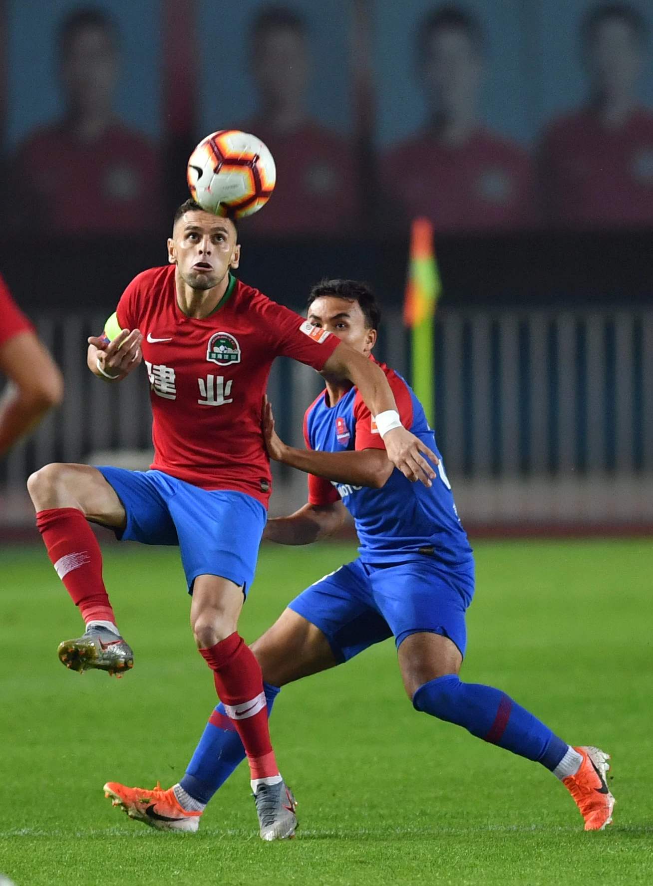 重庆斯威意外胜出，引发球迷疯狂欢呼