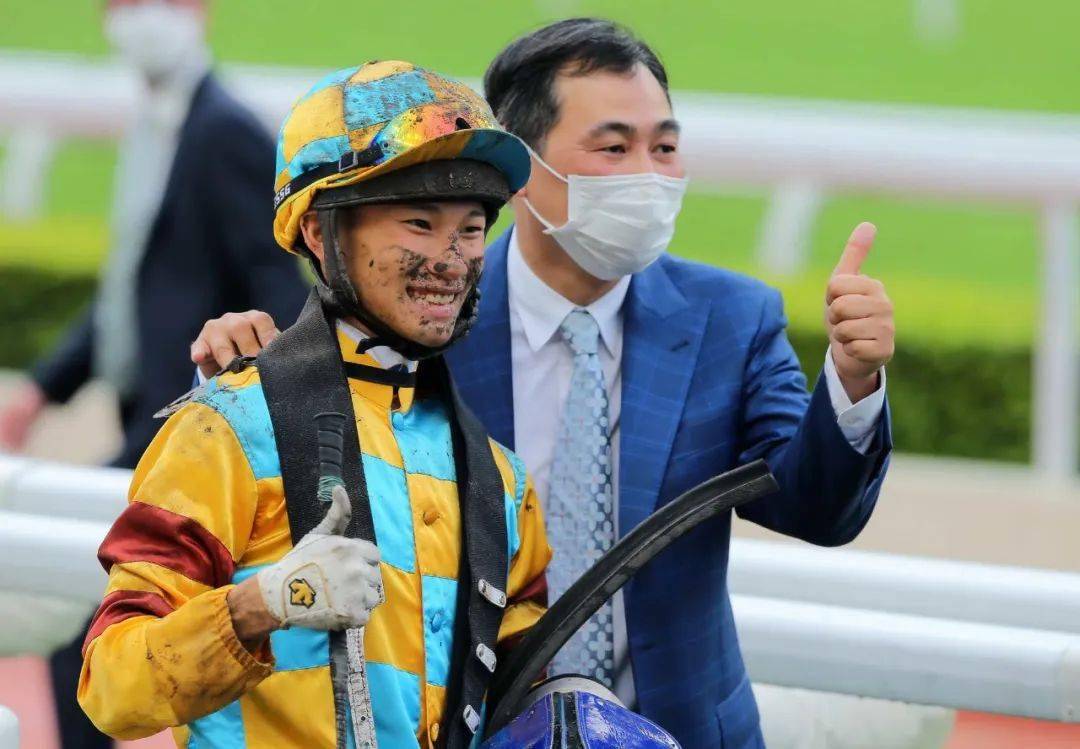 体育大赛场上独领风骚力拔头筹 体育大赛场上独领风骚力拔头筹