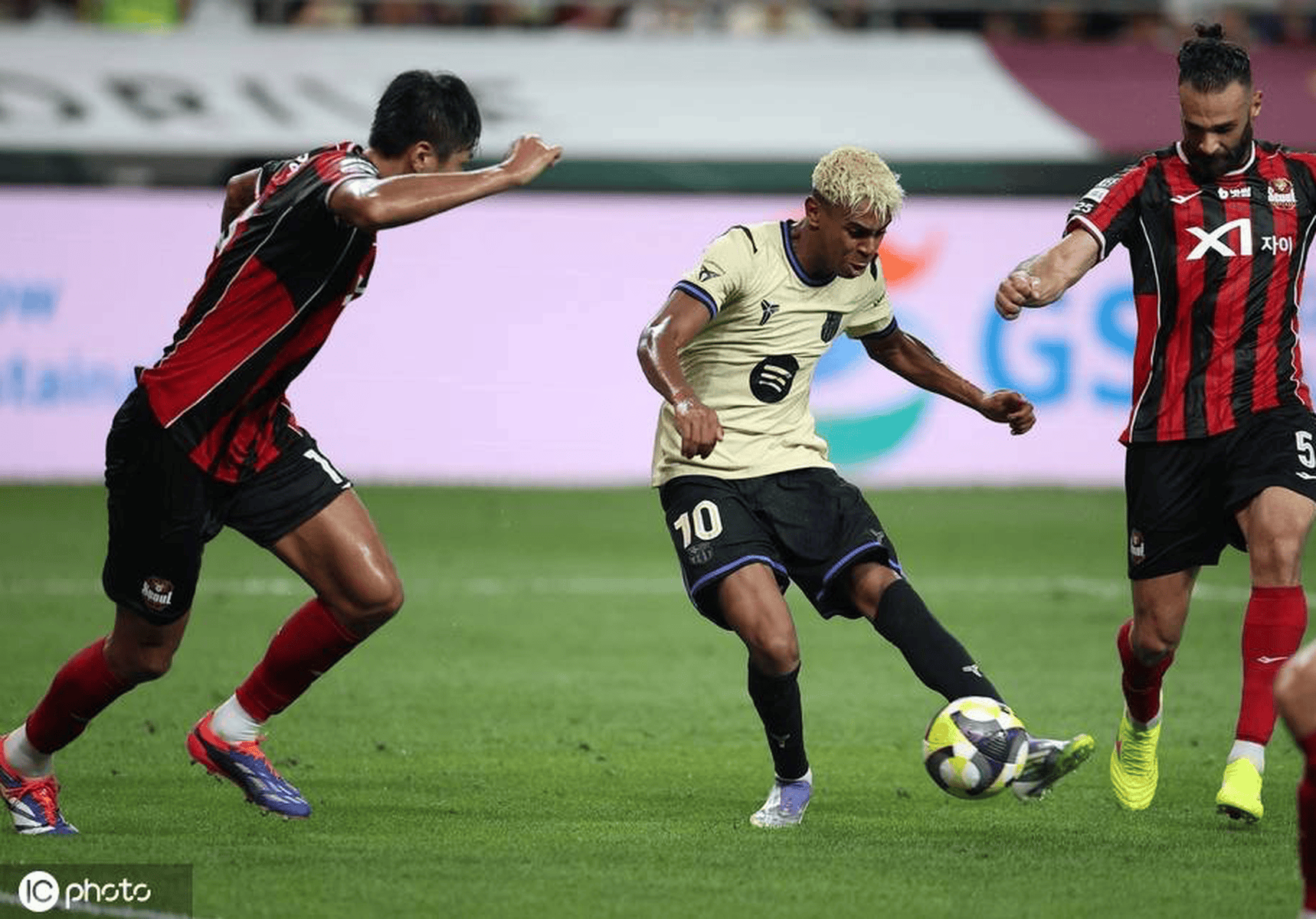 包含巴塞罗那主场大胜,全队士气高涨的词条 包含巴塞罗那主场大胜,全队士气高涨的词条