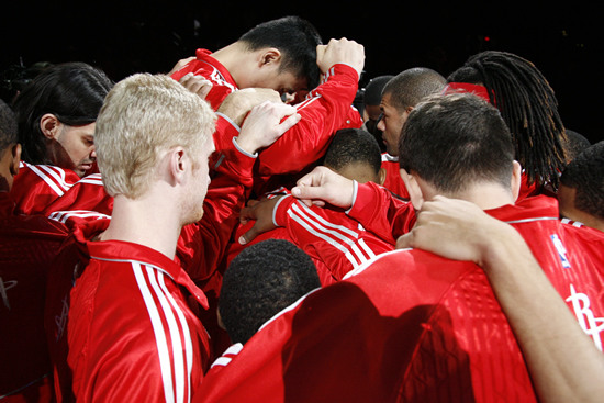 aoa体育课程-关于火箭队轻松带走比赛胜利士气高昂的信息