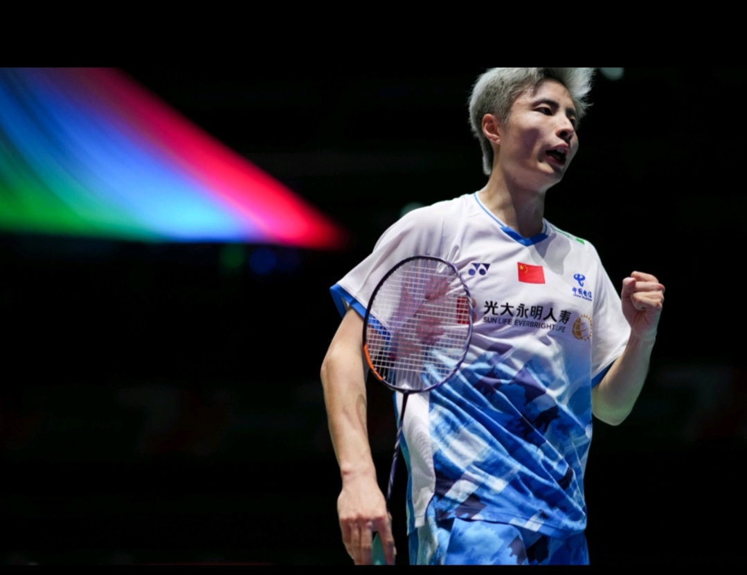 包含球员风采：羽毛球赛事决出最终胜利者的词条